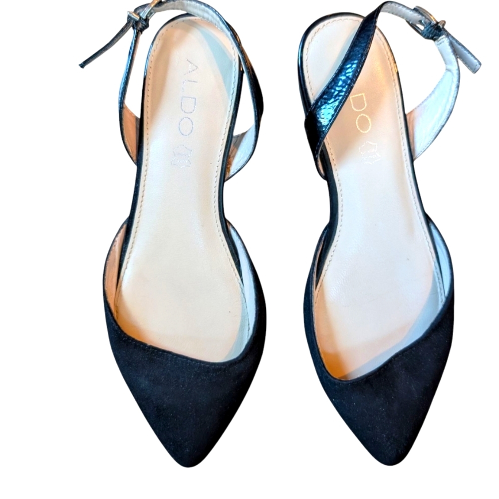 SOLD-ALDO Flat BLACK SUEDE LEATHER shoes, Size 8